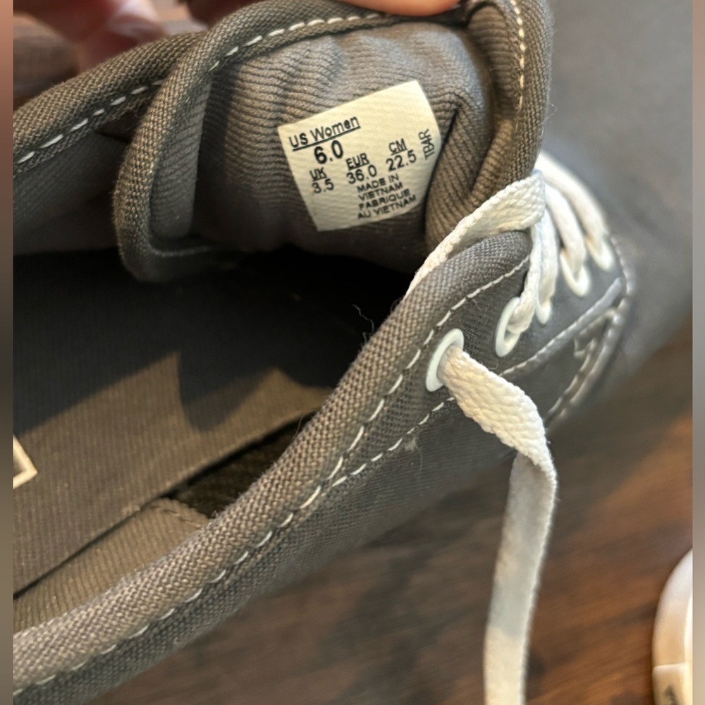 Vans - Grey Sneakers - Excellent Condition - Picture 5 of 6